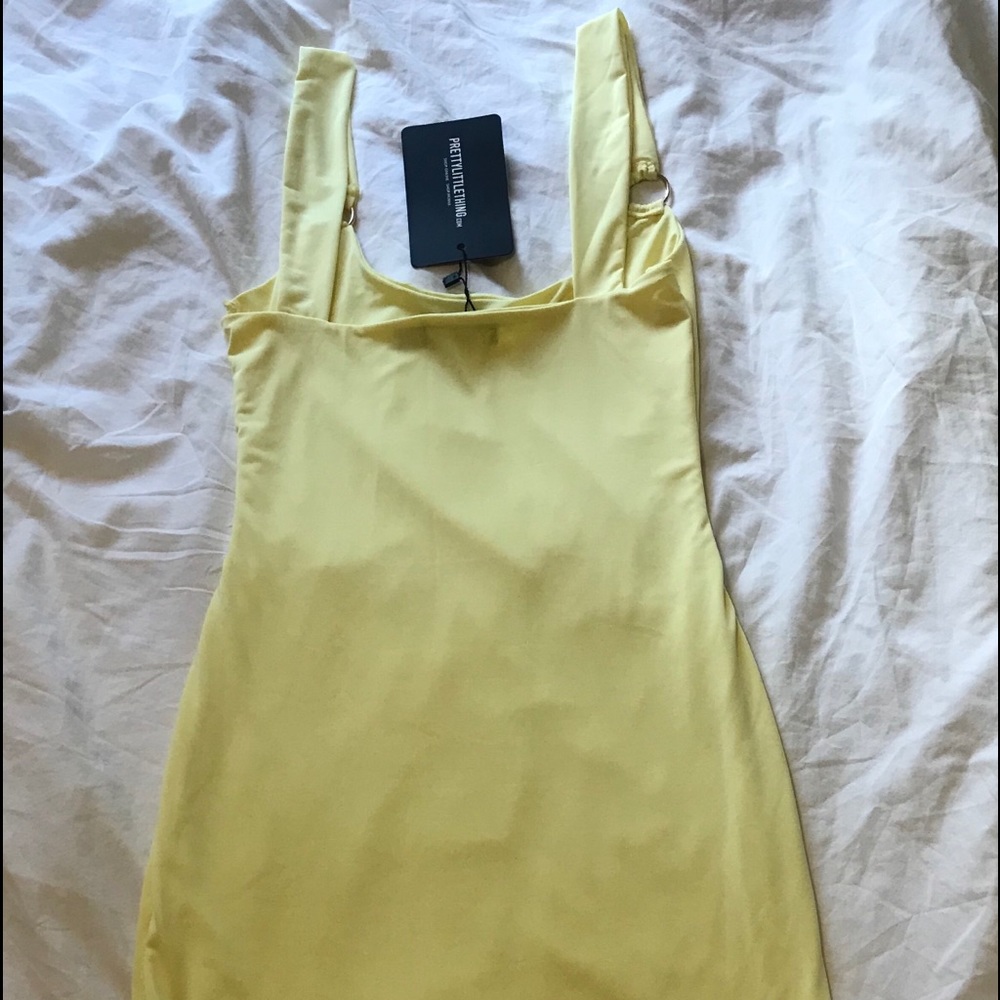Yellow Slinky Ring Detail Bodycon Dress - Picture 6 of 7